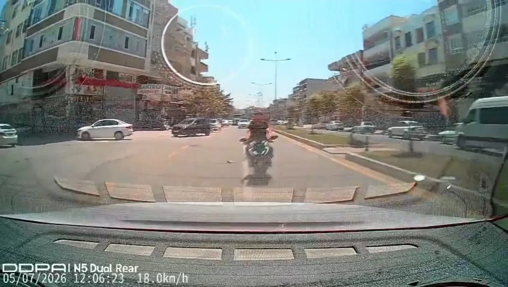 Şanlıurfa'da motosiklet kazası kamerada