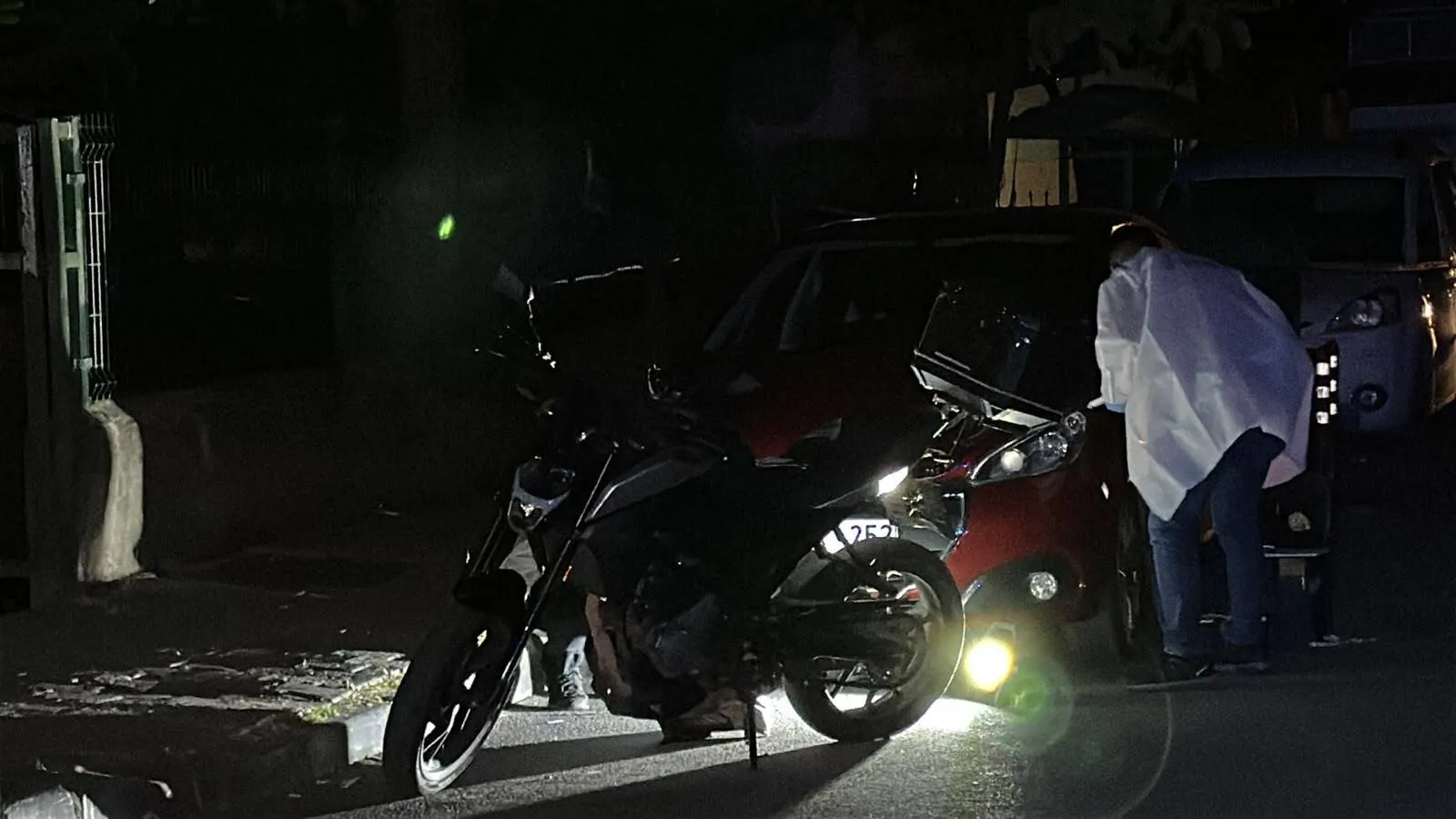 Sultangazi’de motosikletli saldırganlar dehşet saçtı
