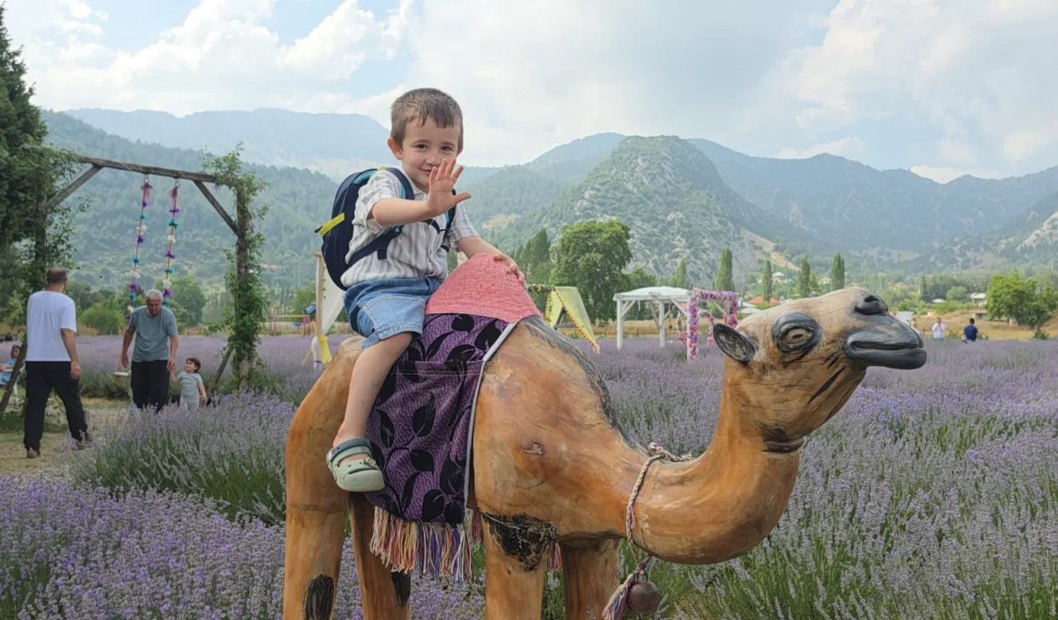 Adana'nın dağ köyleri mor renge boyandı