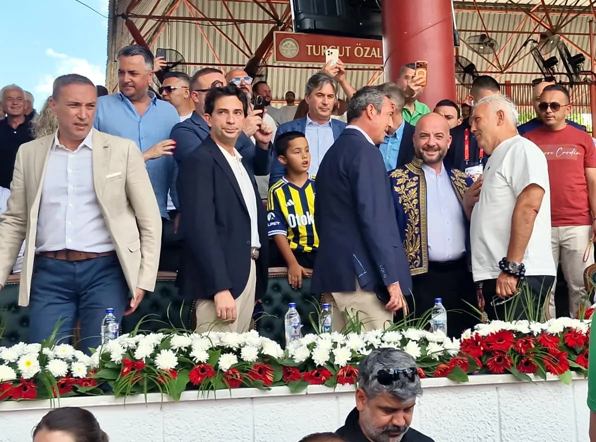 Ali Koç ve Mansur Yavaş Kırkpınar er meydanında buluştu