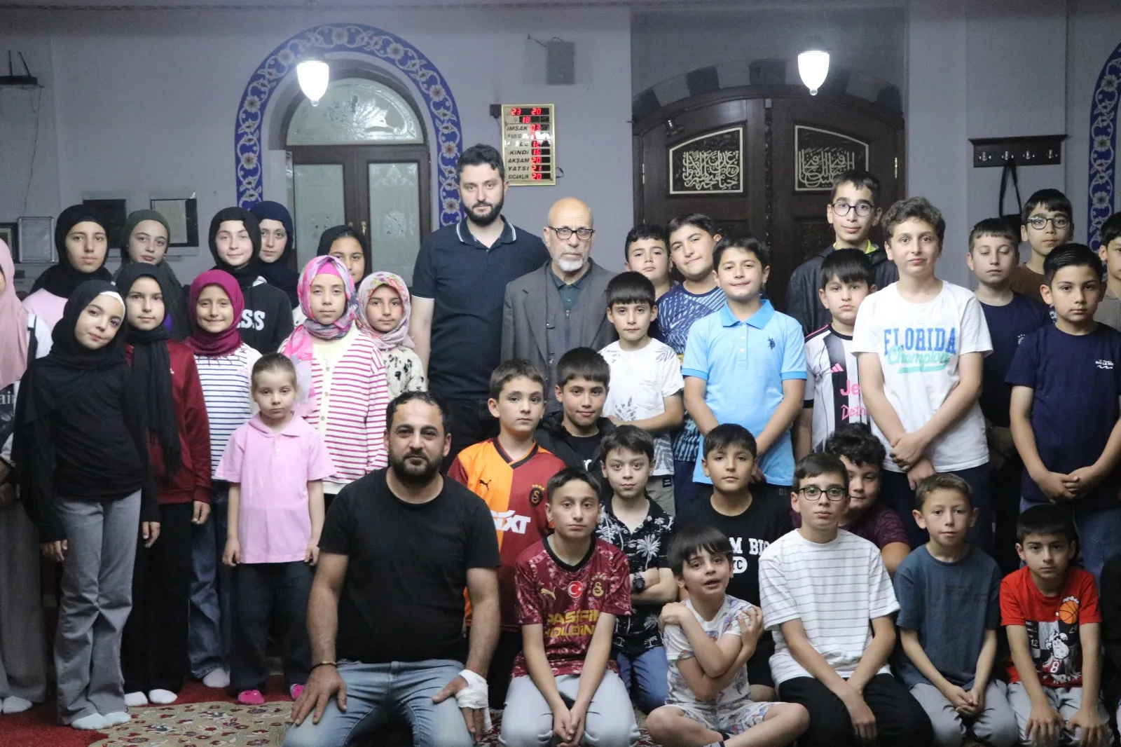 Kayseri'nin vefalı temizlikçisi Dursun amca hayaline kavuştu