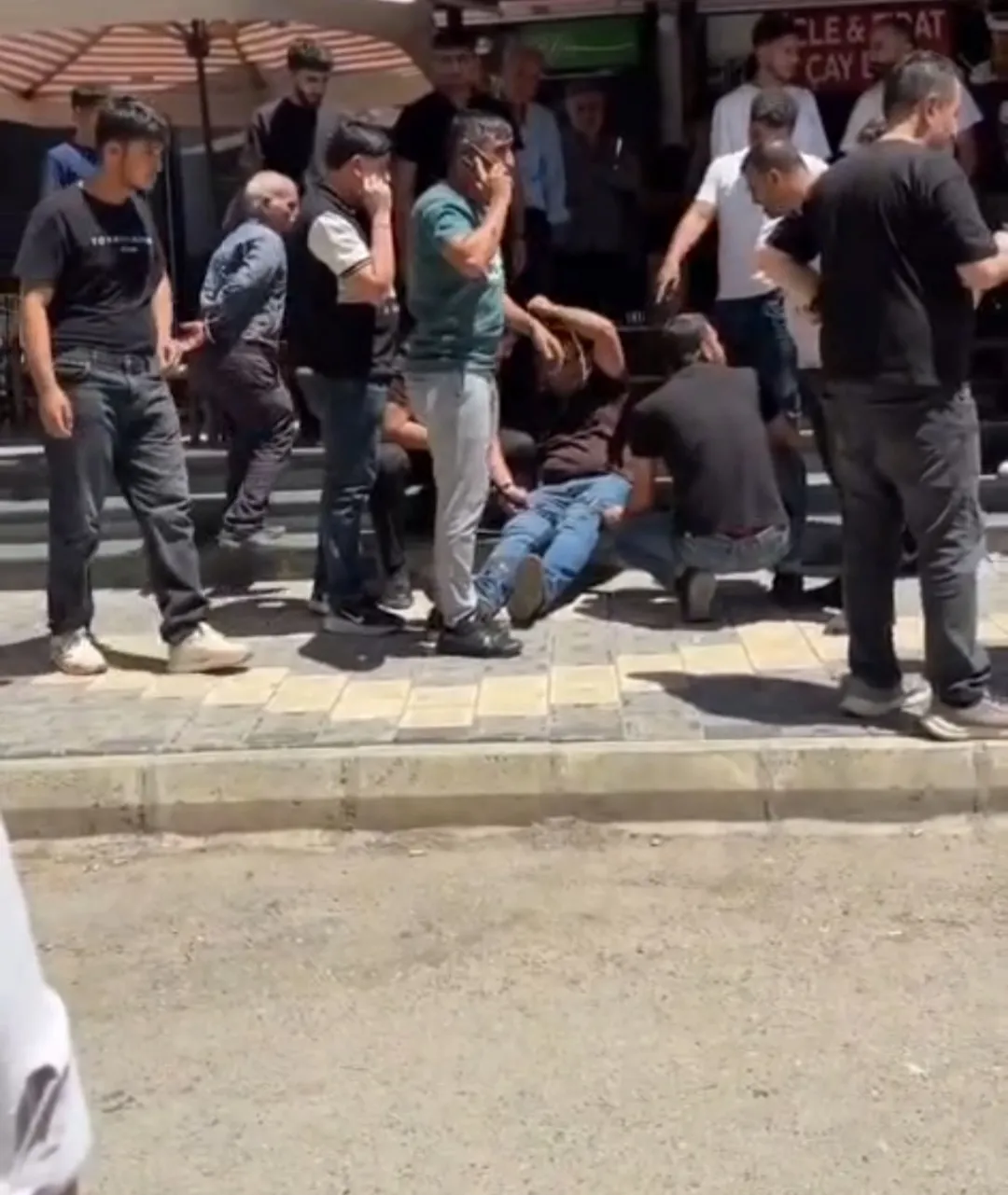 Batman'da alacak kavgası sokağa taştı