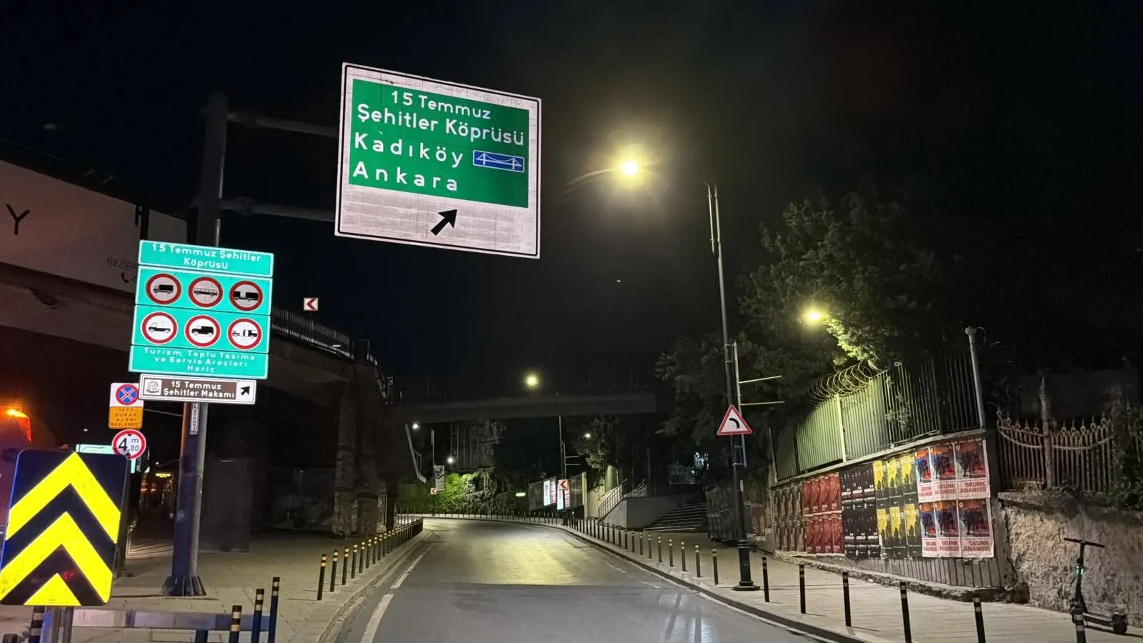 İstanbul trafiğinde pazar sabahı köprü ve yol mesaisi