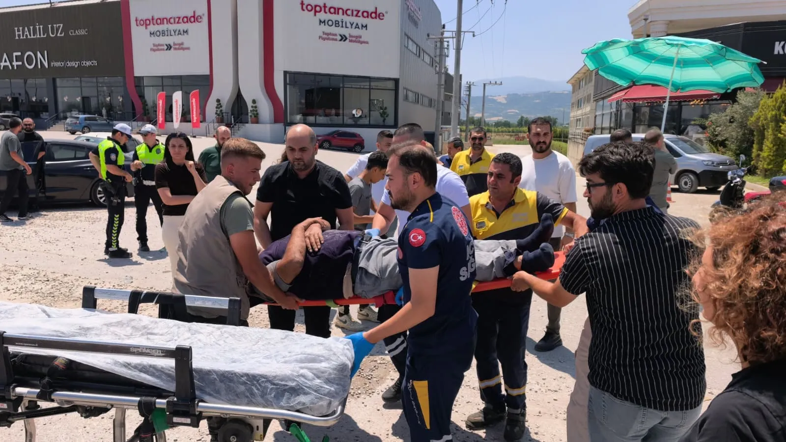 İnegöl yolunda ters yöne giren motosiklet ciple çarpıştı