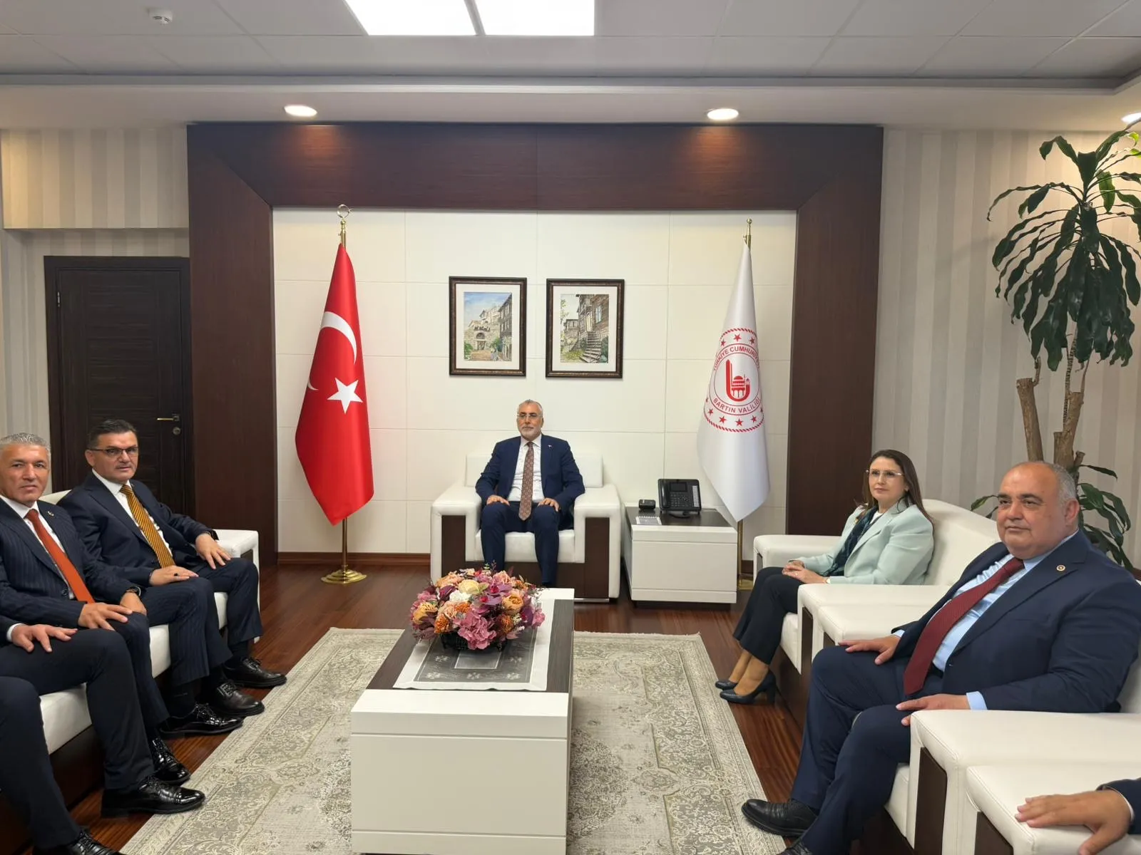 Bakan Işıkhan Bartın teşkilatıyla bir araya geldi