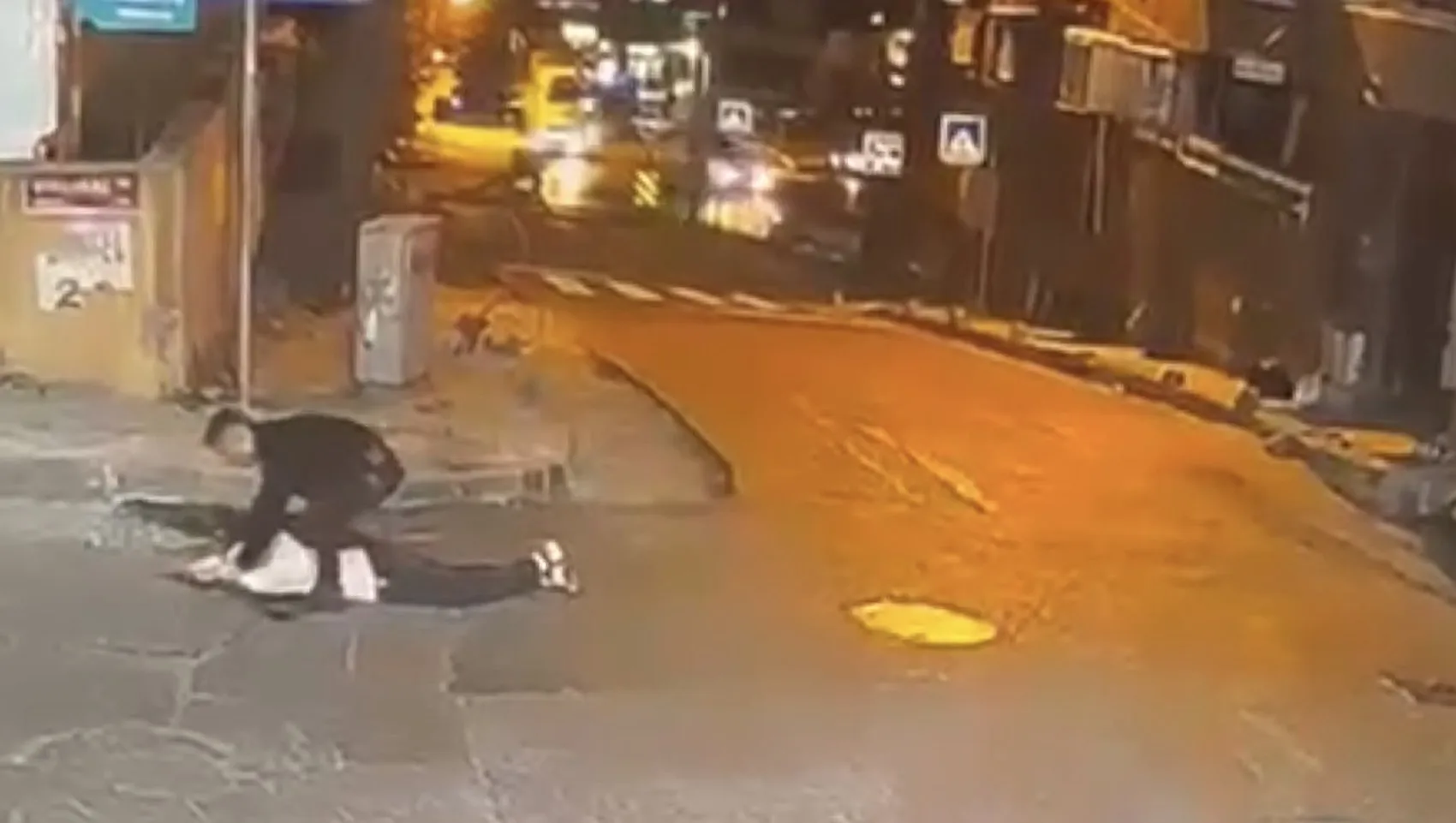 Şişli'de bekçiler silahlı saldırganı bacağından vurarak durdurdu