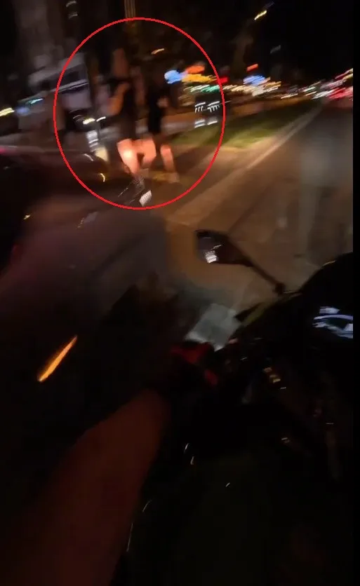 Bursa'da sarı ışık ihlali kaldırımdaki yayaları ölümle burun buruna getirdi