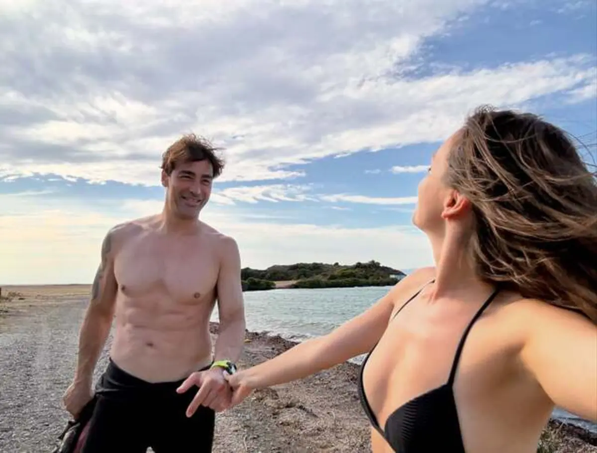Sarp Levendoğlu ve Felicia Sağnak tatilde aşka geldi! 3