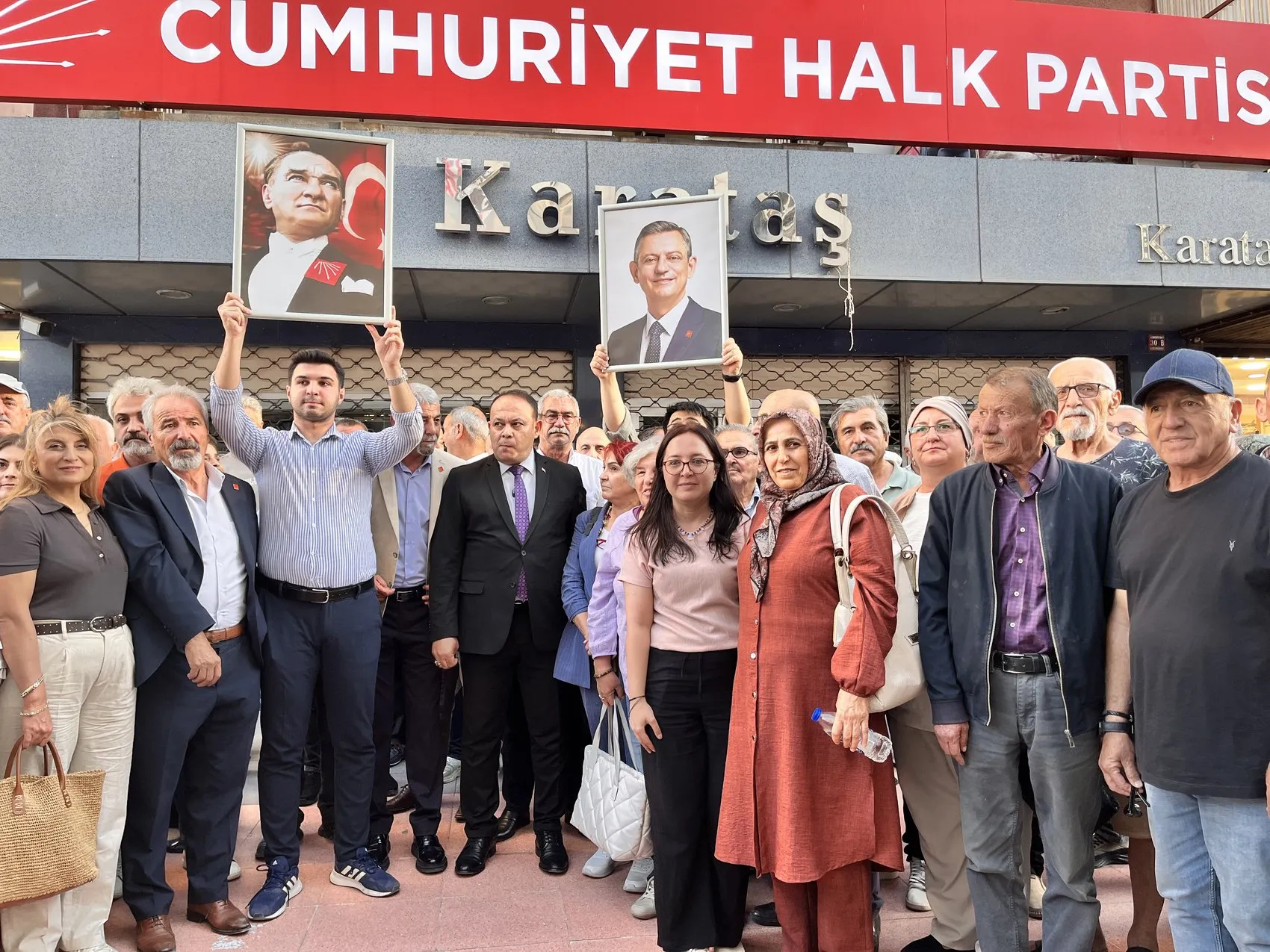 Çankırı'da CHP'li isimlerden toplu istifa ve yeni parti kararı