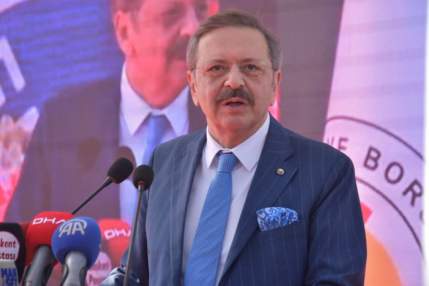 İzmir sanayinin kalbi olduğunu yeni binasıyla tescilledi