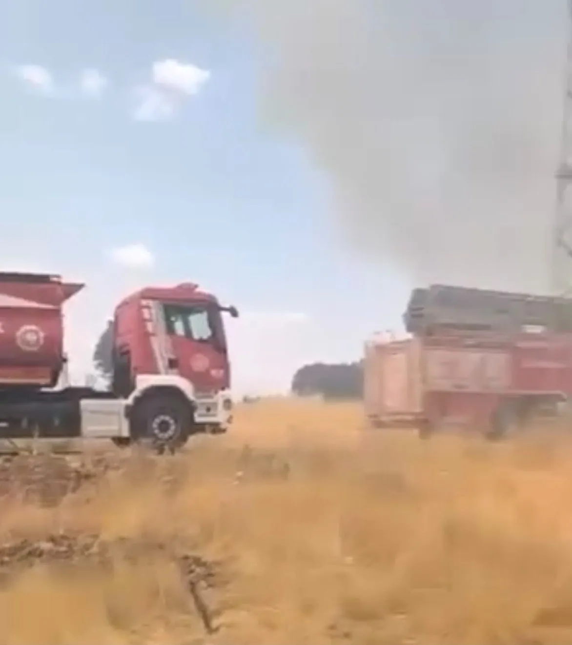 Lice kırsalında alevler evlere doğru ilerliyor