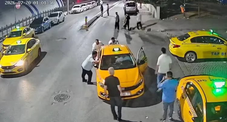 İstanbul’da el freni unutulan araçlar tehlike saçtı