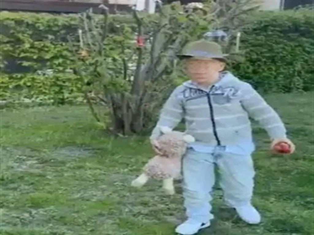 Babaanne 7 yıl boyunca sakladığı torununa Ahmet ismini takmış