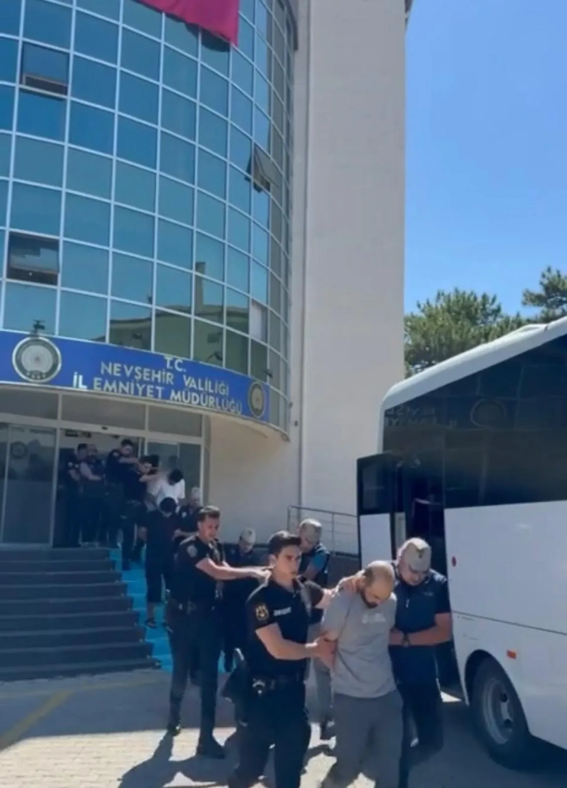 Nevşehir merkezli DEAŞ operasyonunda 5 kişi cezaevine gönderildi