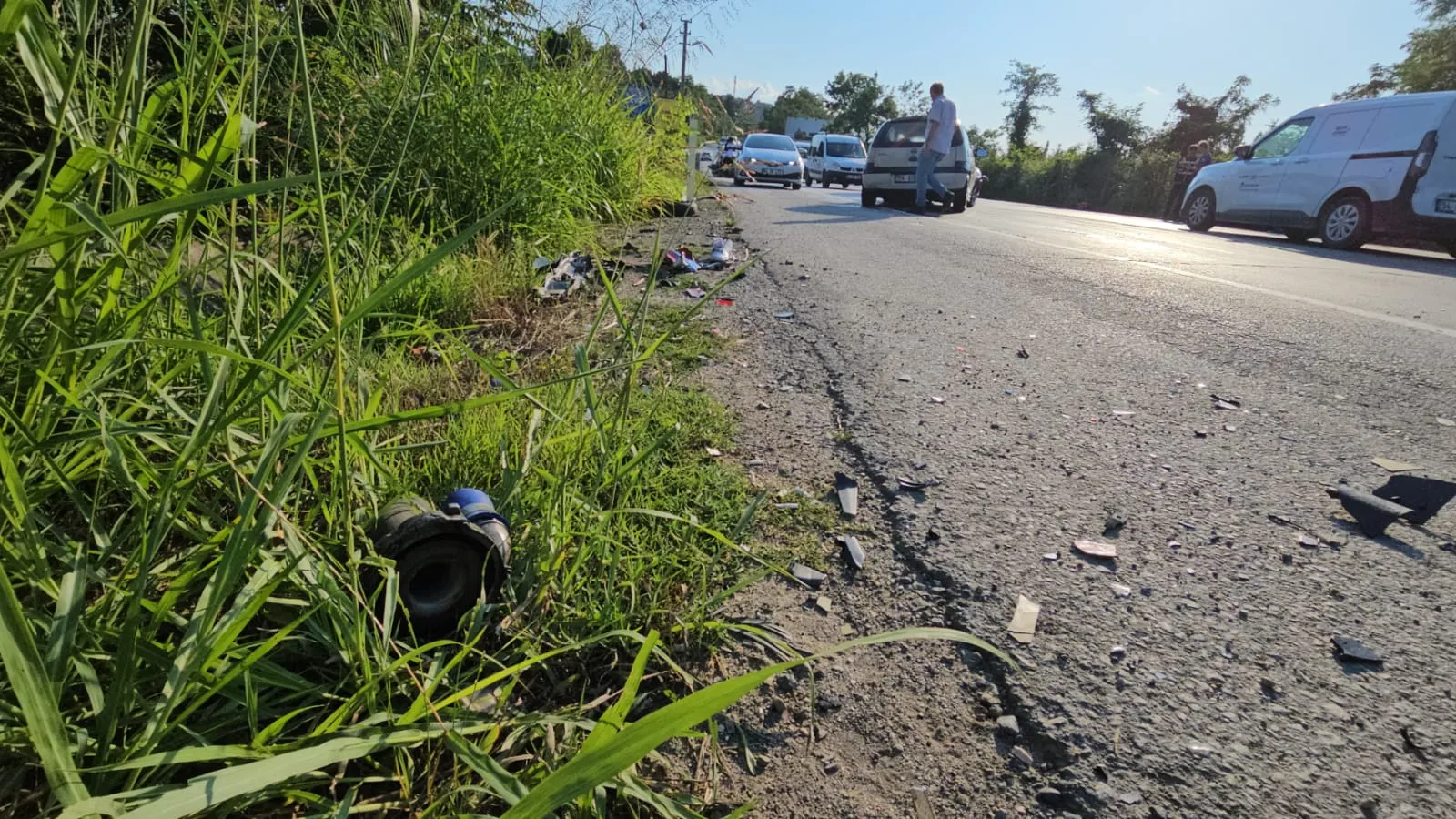 Sapanca'da motosiklet ve otomobil çarpıştı