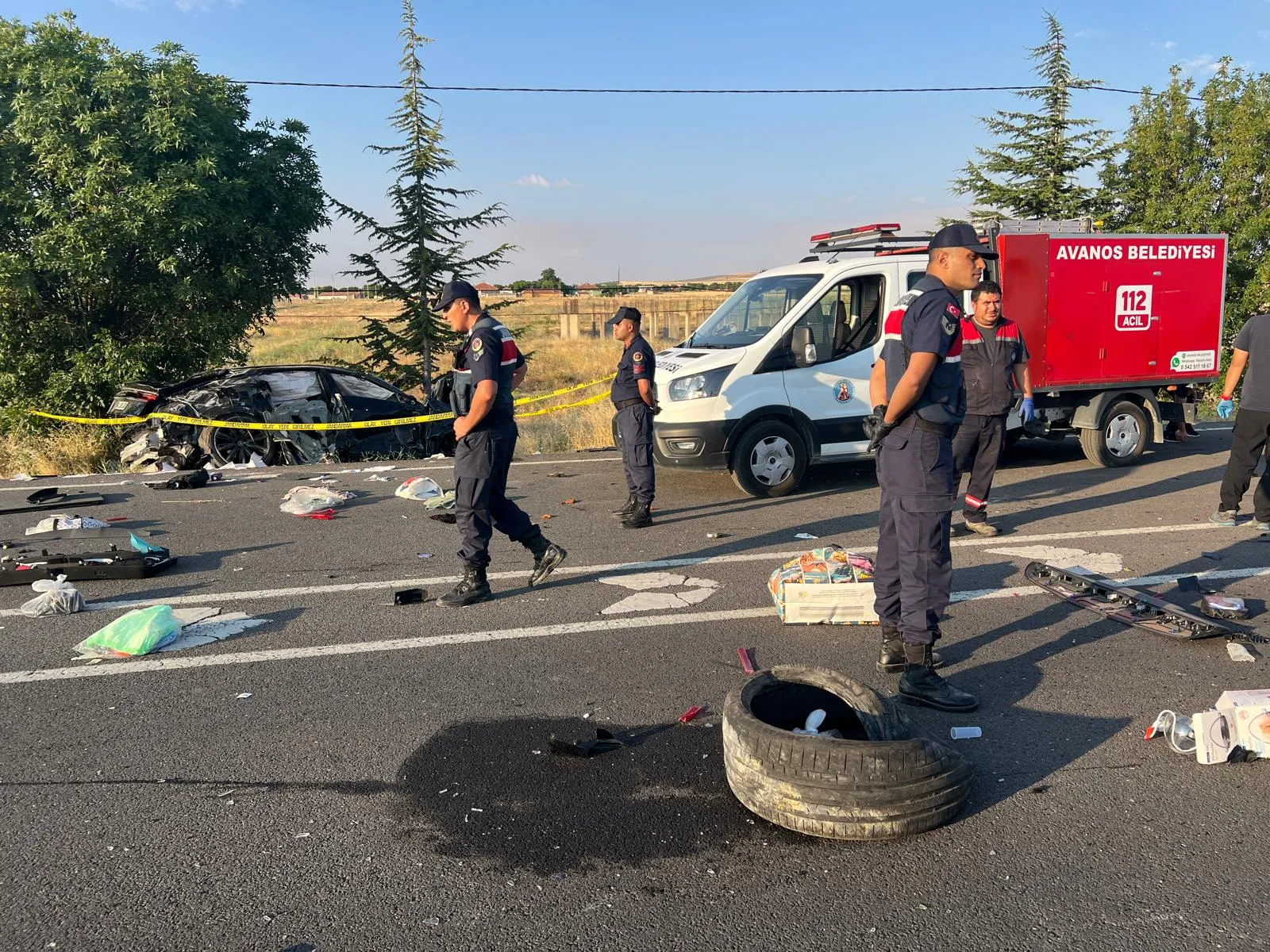 Kayseri yolunda acı kaza Almanya'dan gelen gurbetçi aileden 3 kişi öldü