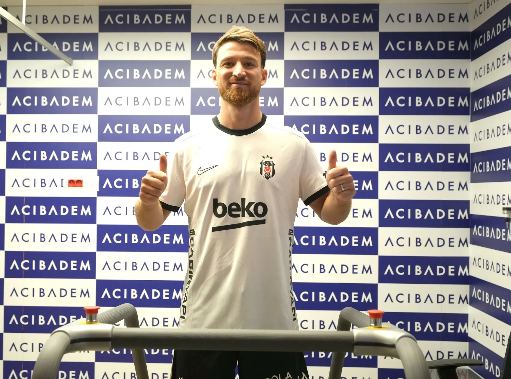 Beşiktaş’ın yeni orta saha transferi Salih Özcan sağlık testini tamamladı