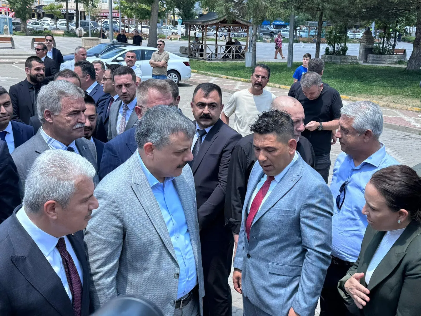 İçişleri Bakanı Çiftçi memleketi Konya’da saha çalışmasına çıktı