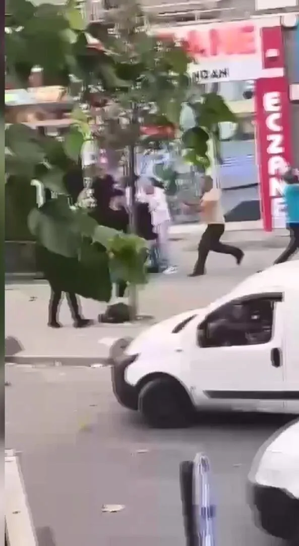 Bahçelievler'de karpuz etiketi kavgası sokağa taştı