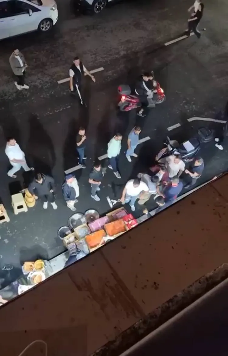 Gaziosmanpaşa sokaklarında zabıta ve esnaf kavgası