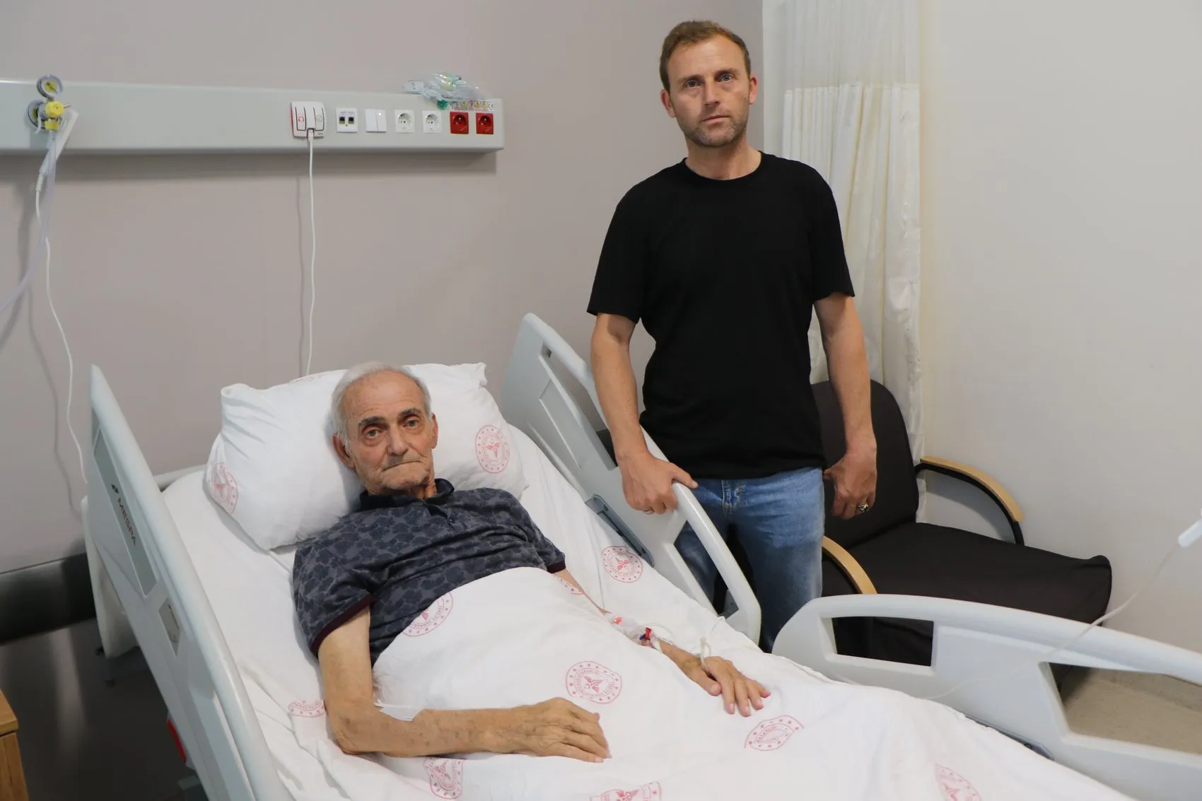 83 yaşındaki şehit babasına bıçaksız kalp ameliyatı