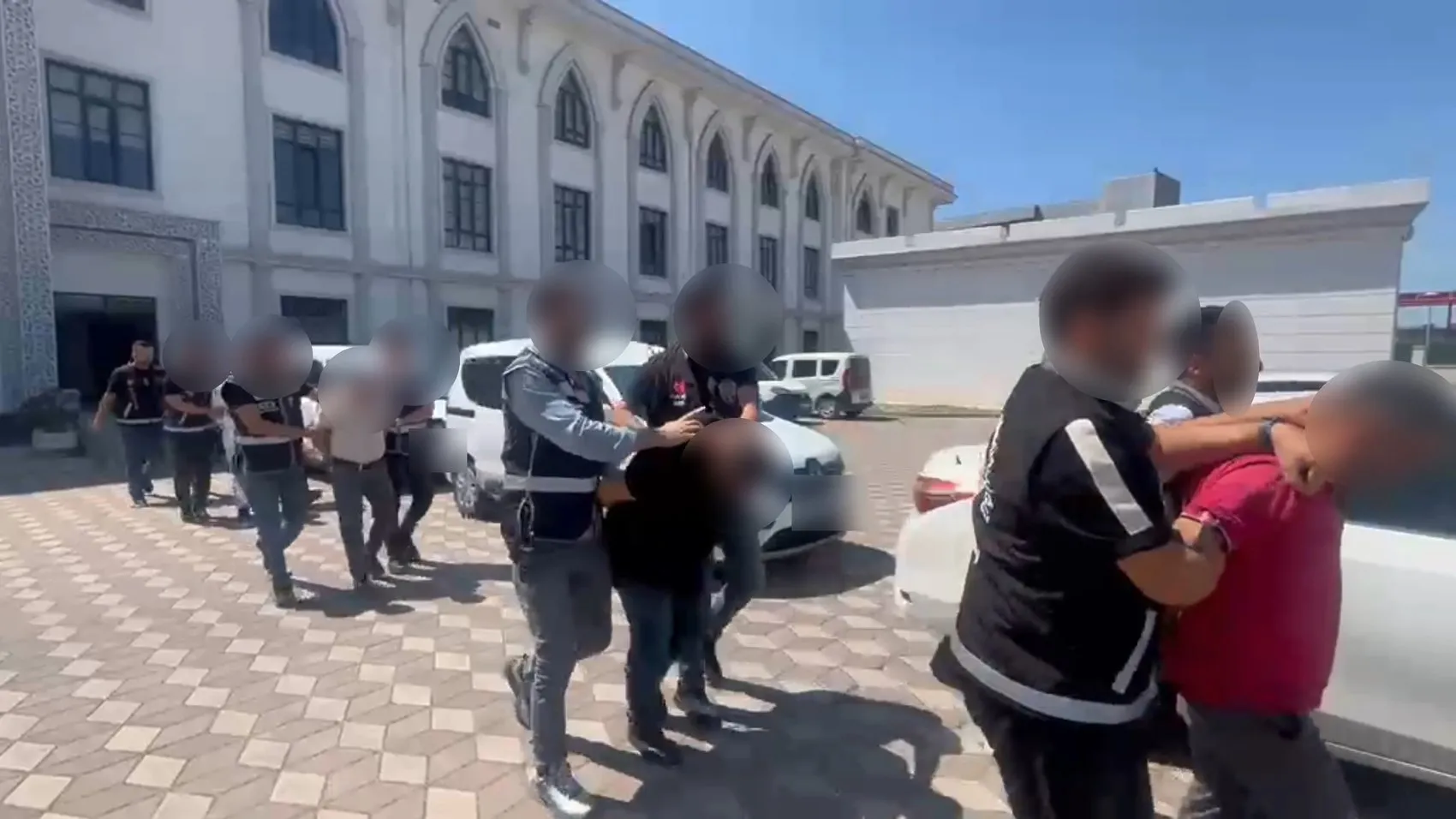 Gebze’deki silahlı kavgada 17 yaşındaki genç hayatını kaybetti