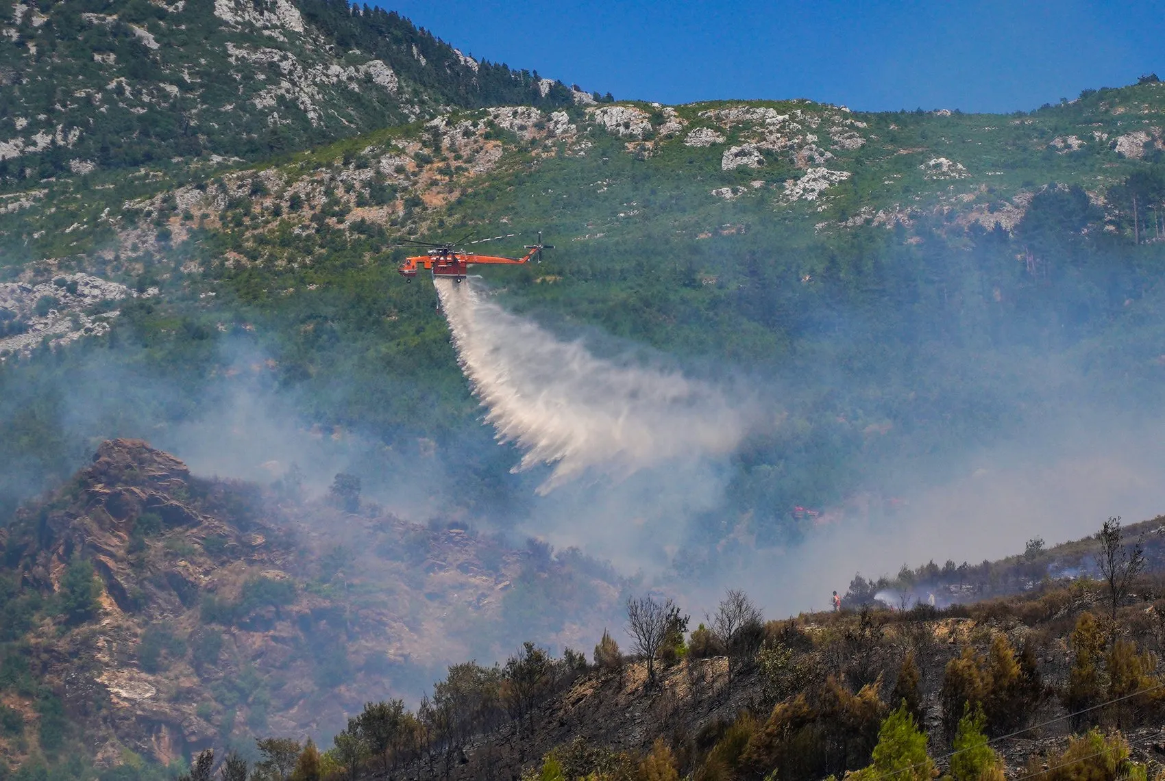 Antalya yangınlarla boğuştu 3 günde 34 farklı nokta alev aldı