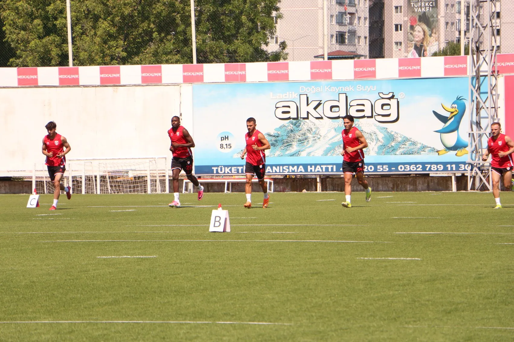 Samsunspor kısıtlı bütçeyle devlerle yarışacak