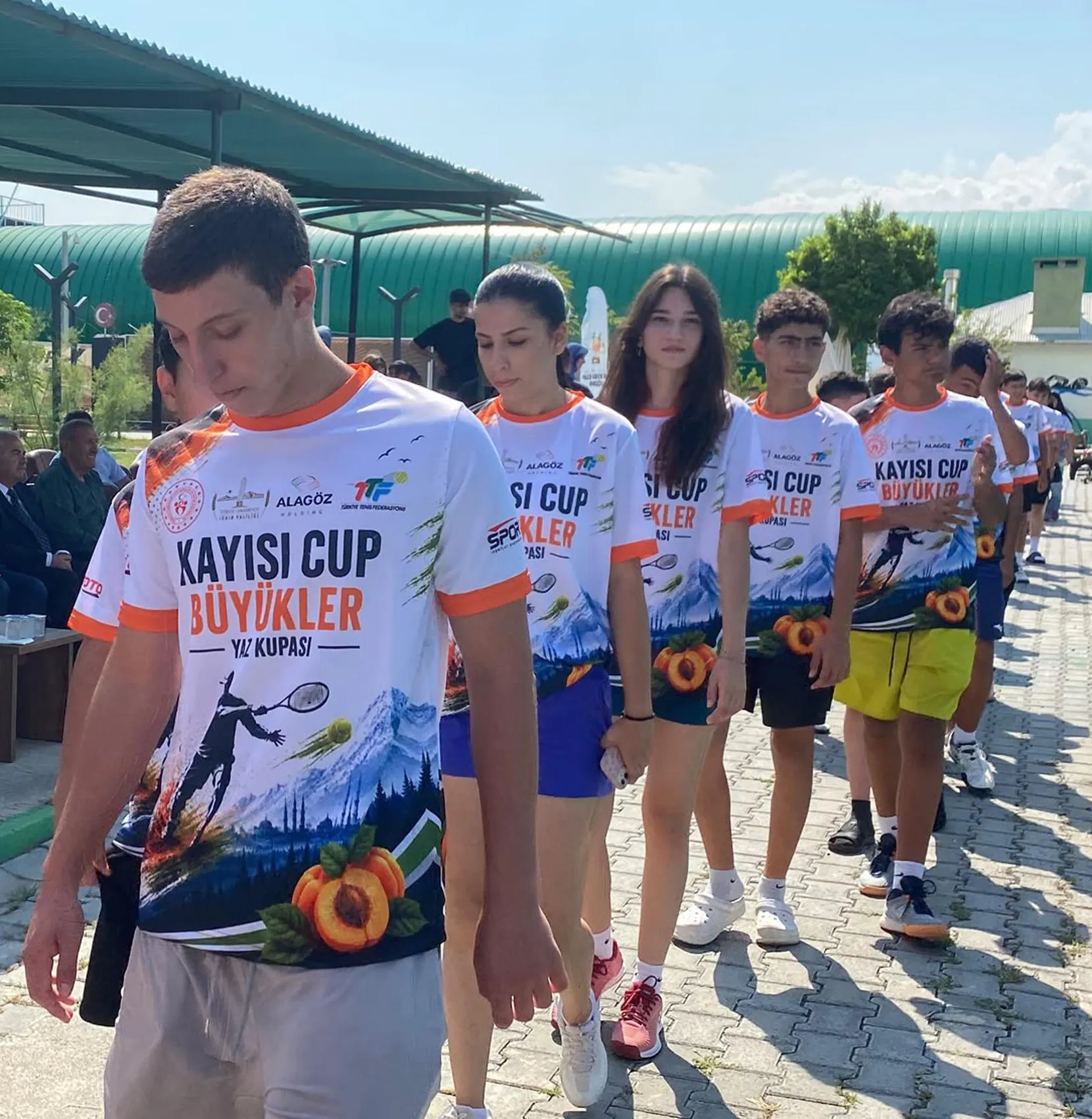 Iğdır tenis tutkunlarını ağırlıyor