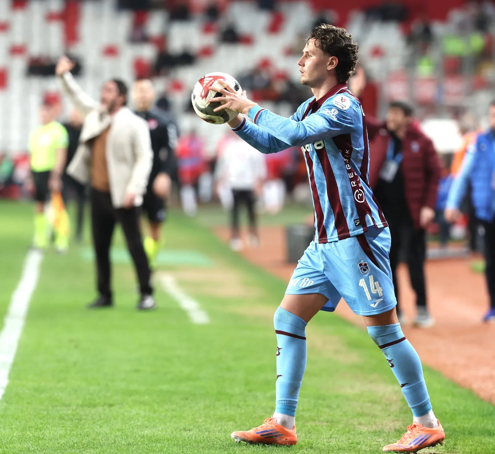 Trabzonspor Mathias Lovik ile yollarını ayırdı