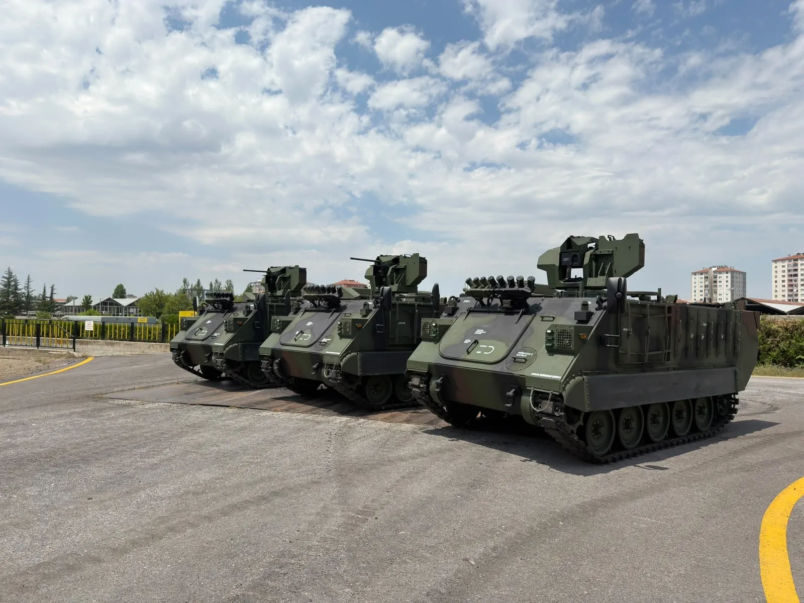 Türk ordusu sahaya elektrikli zırhlı araçları indiriyor