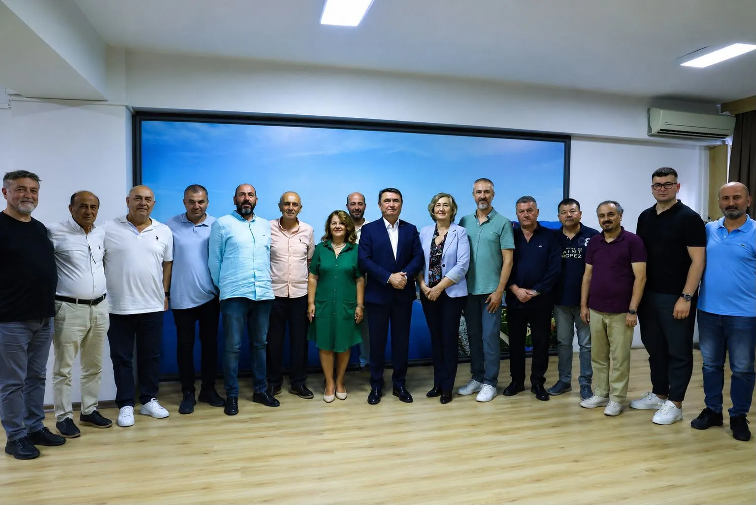 Zonguldak Belediye Başkanı ve meclis üyeleri CHP’den koptu