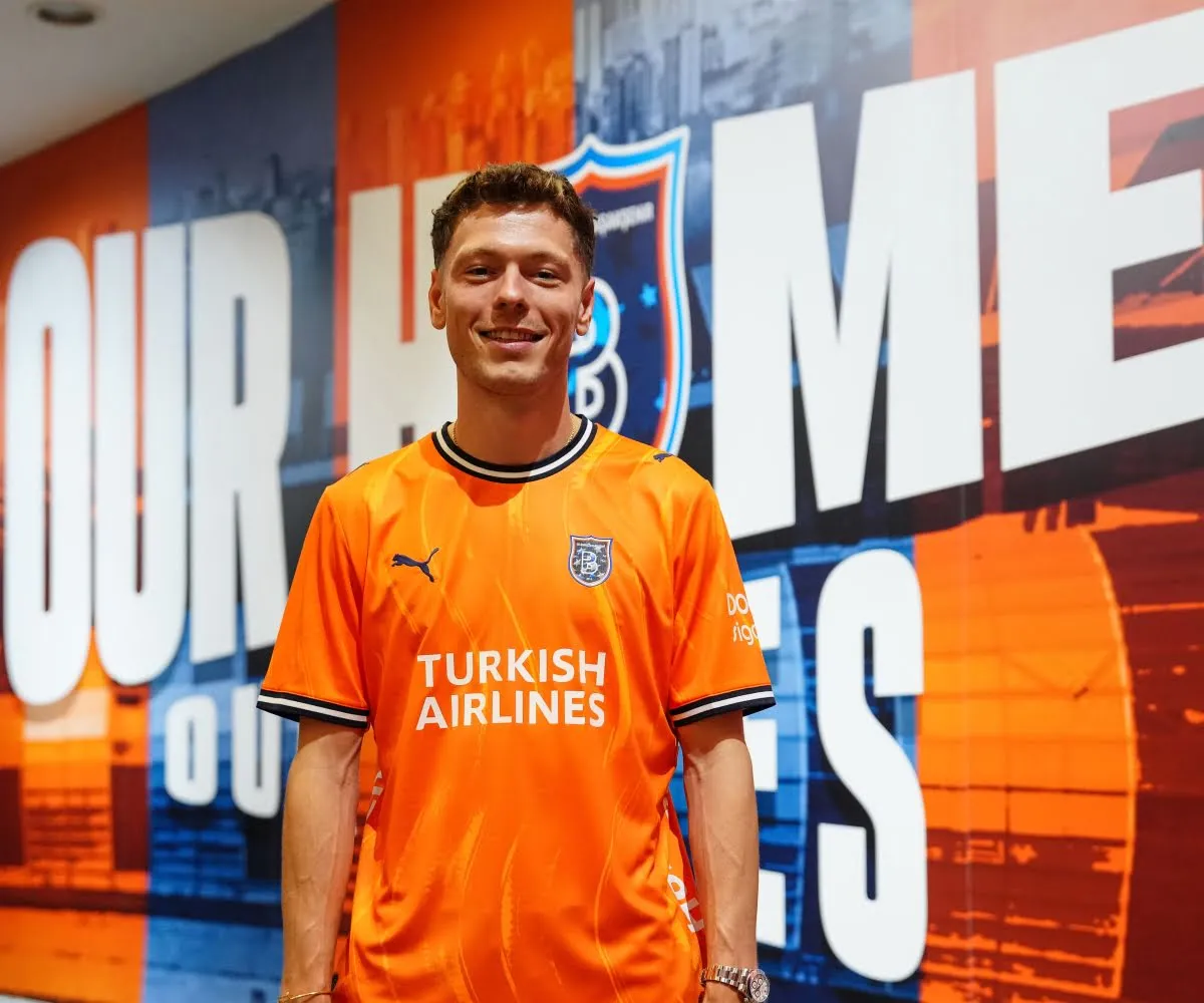 Başakşehir kanat hattını Danimarkalı yıldızla güçlendirdi