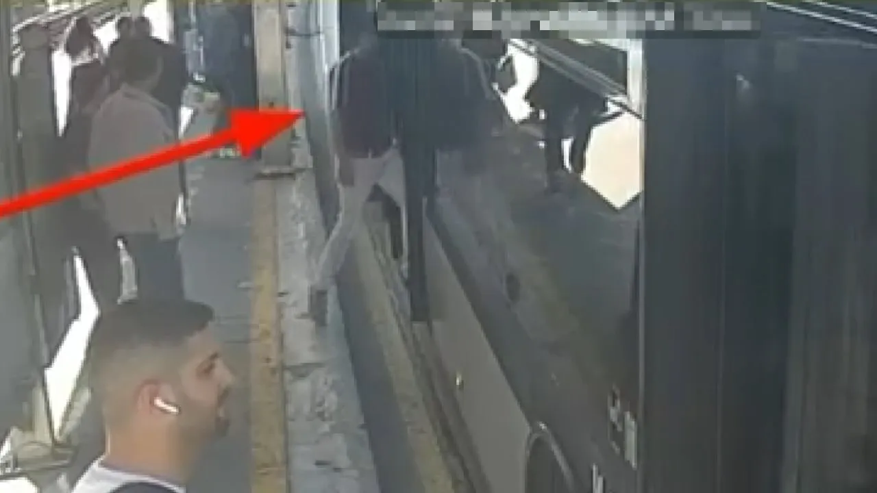 Metrobüste telefon hırsızlığı yapan kişi yakalandı
