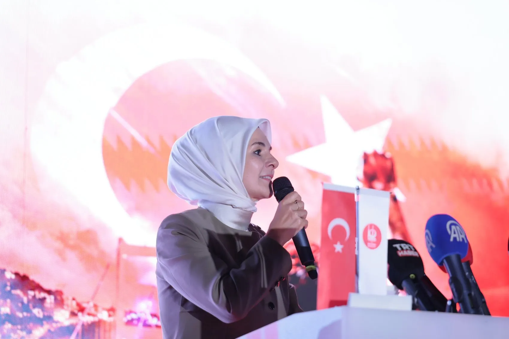15 Temmuz'un onuncu yılında şehitler anıldı