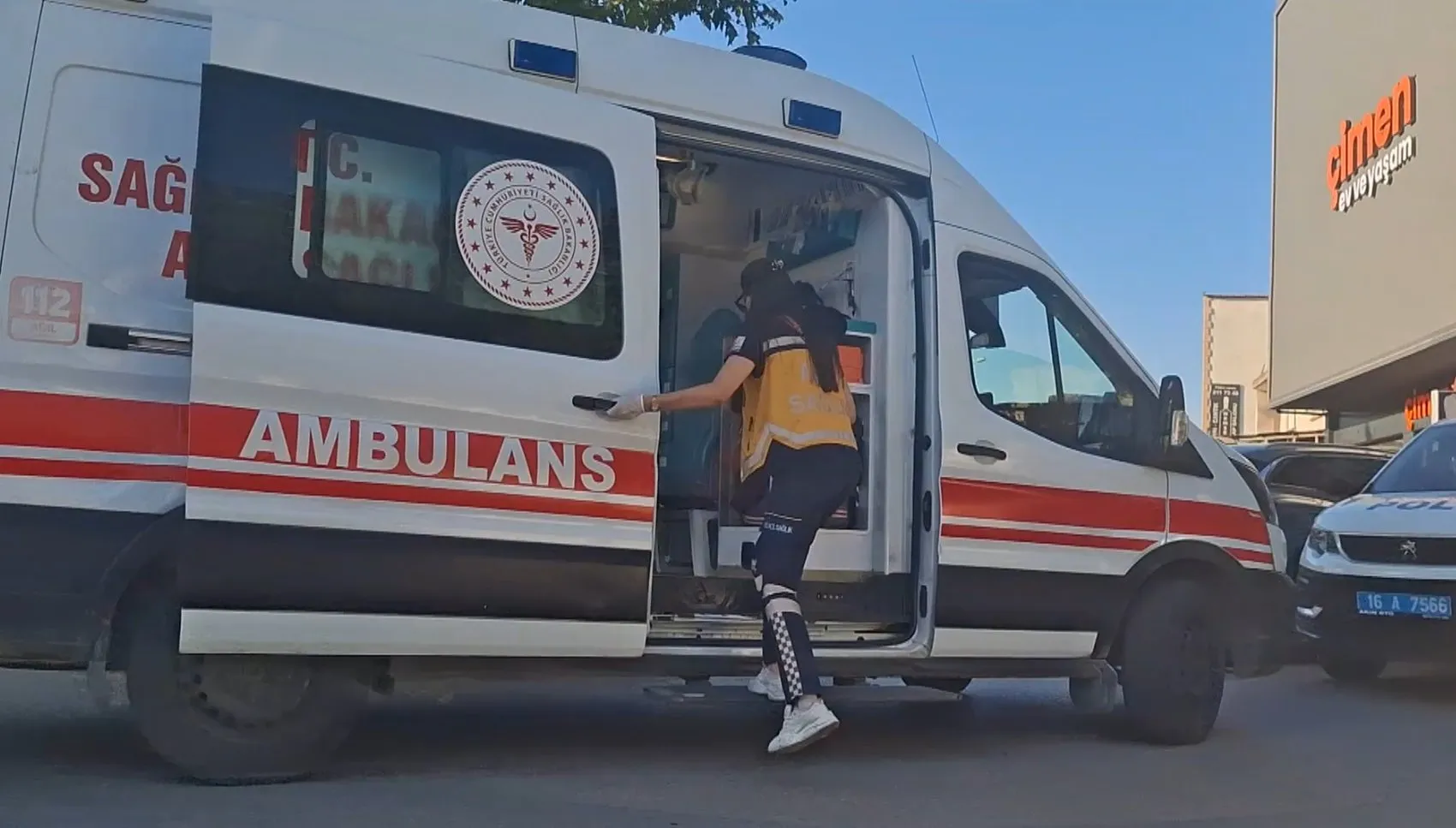 Bursa'da park yeri kavgası kanlı bitti