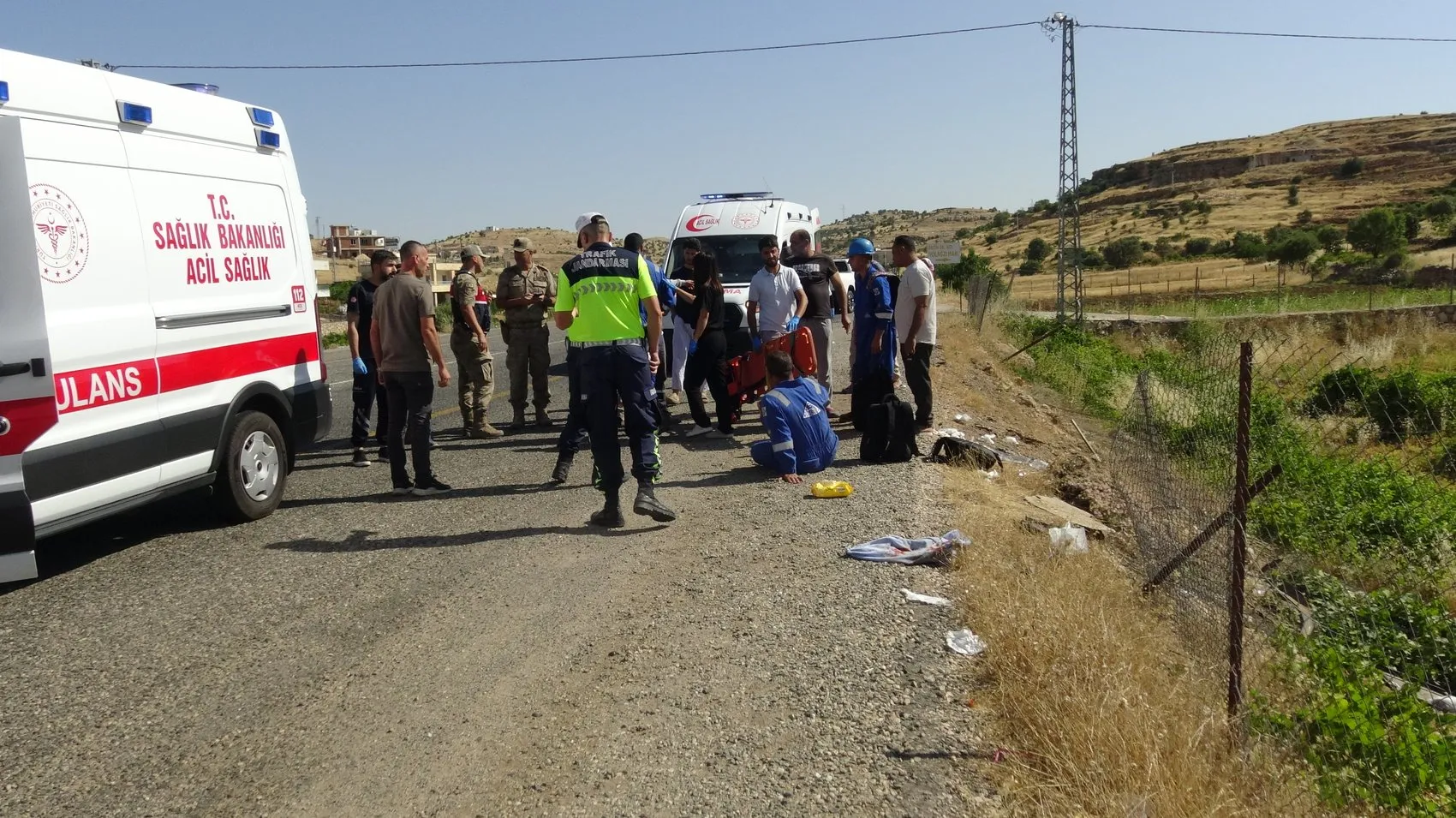 Gercüş yolunda sabah saatlerinde iki araç çarpıştı 11 yaralı