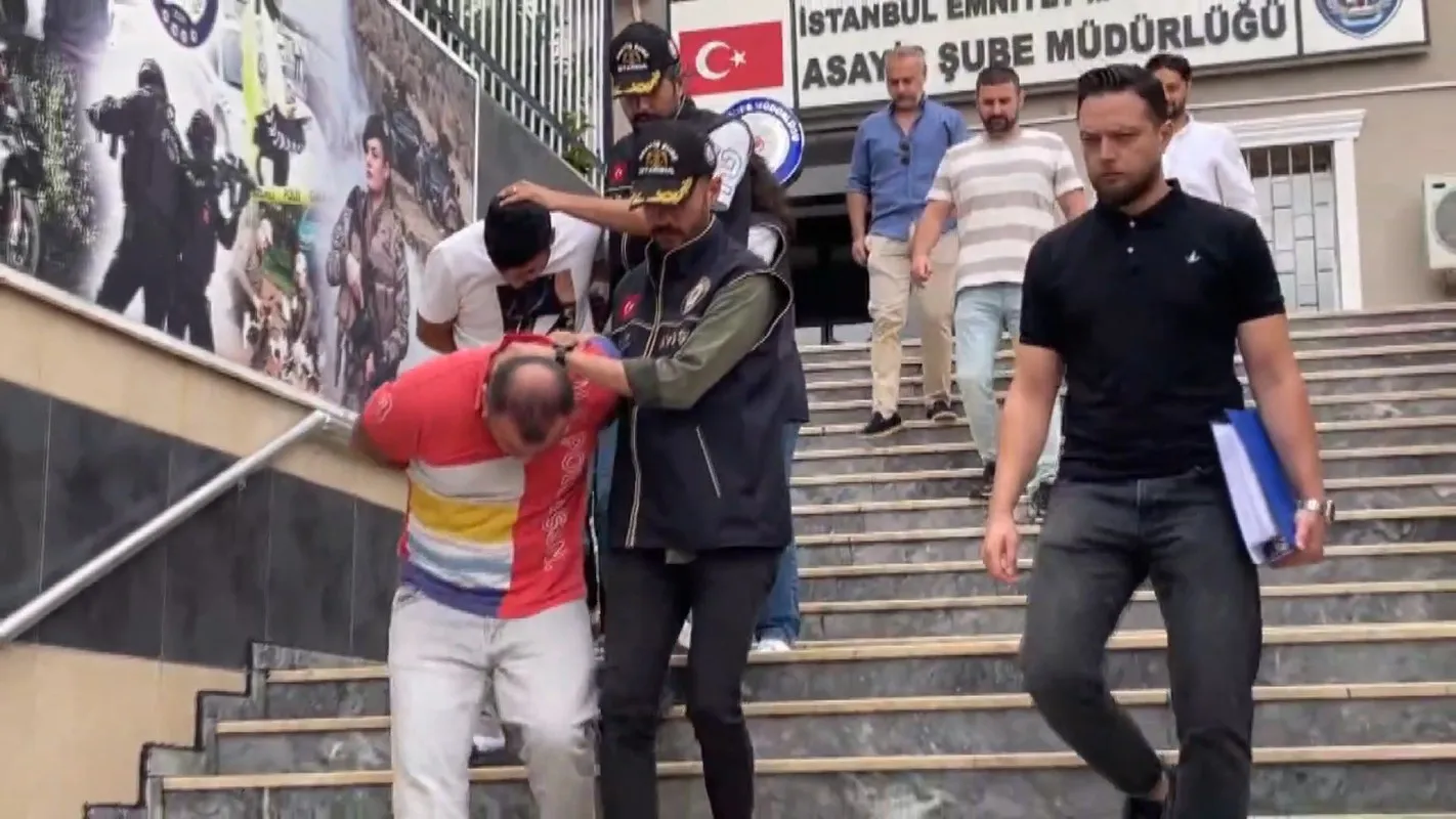 Bakırköy'de haraç vermeyen galeriye silahlı saldırı düzenleyenler yakalandı