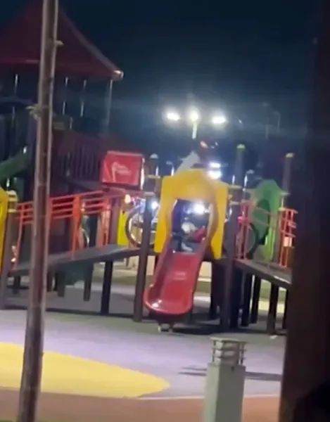 Aksaray'da çocuk parkını motosiklet pistine çeviren kuryelere ağır ceza