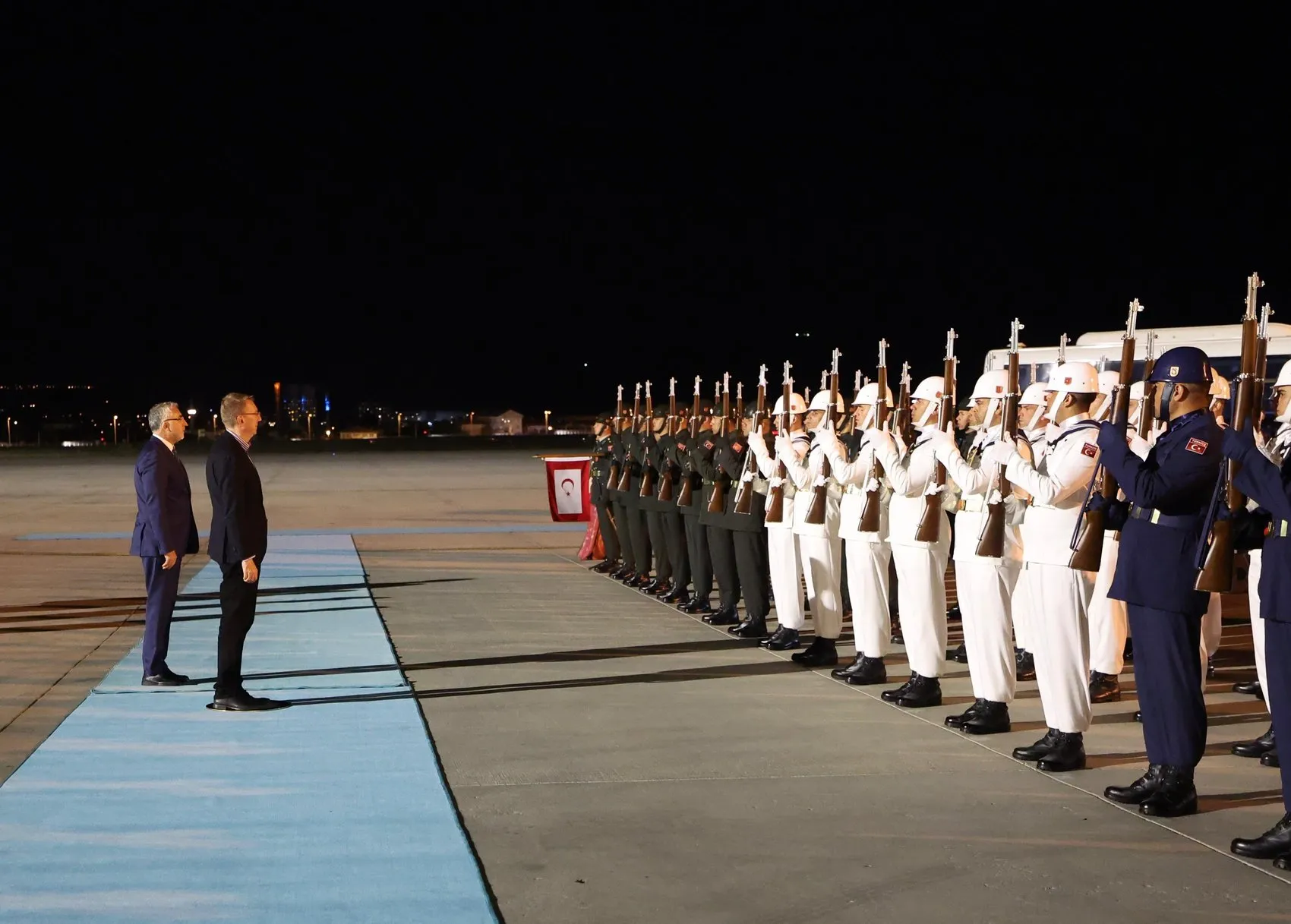 Letonya Cumhurbaşkanı NATO zirvesi için Ankara’ya ayak bastı