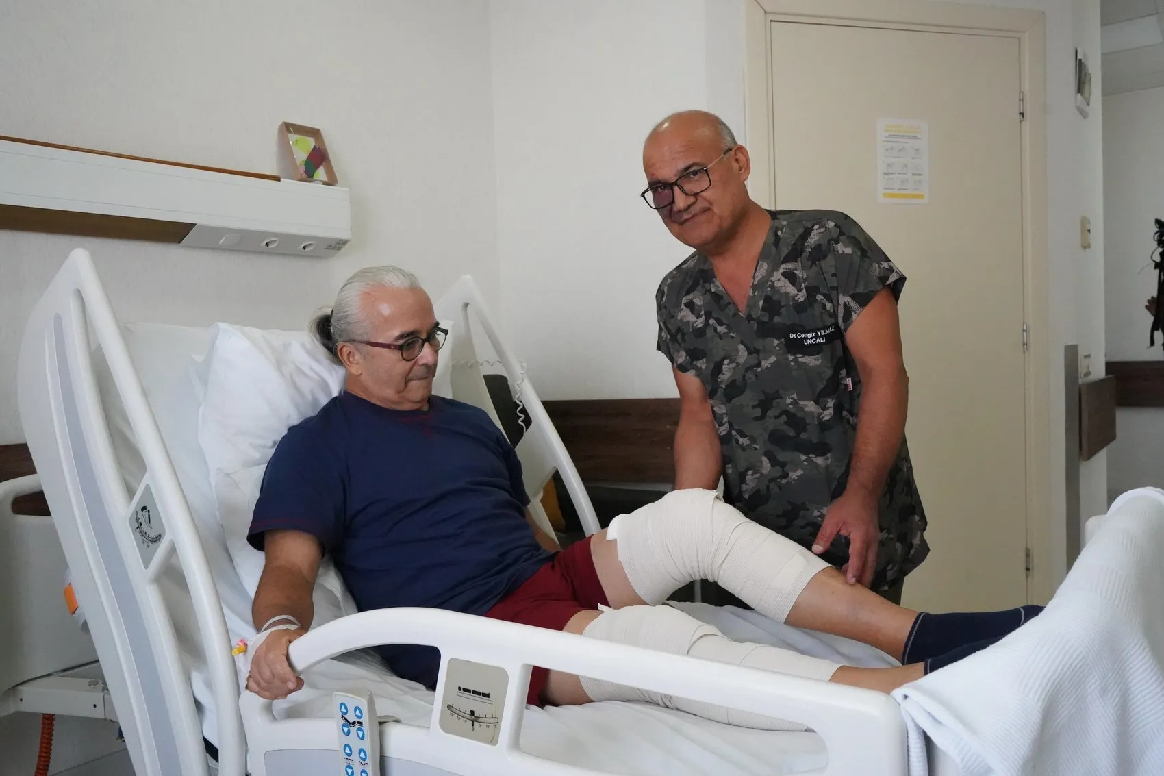 Tiyatrocu Sabri Özmener robotik cerrahiyle diz ağrılarına veda etti