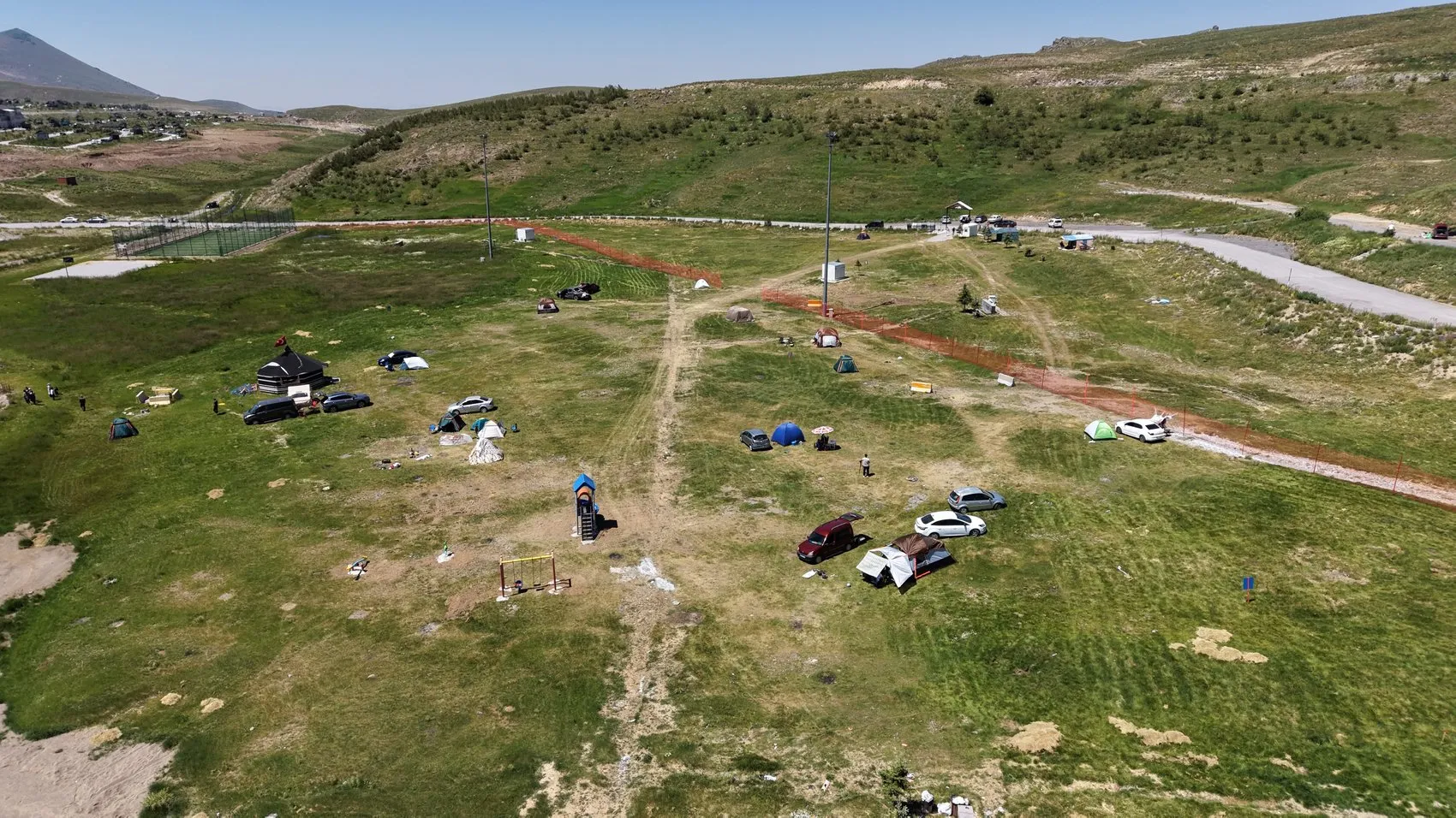 Erciyes Dağı eteklerinde şehir sıcaklığından kaçış rotası