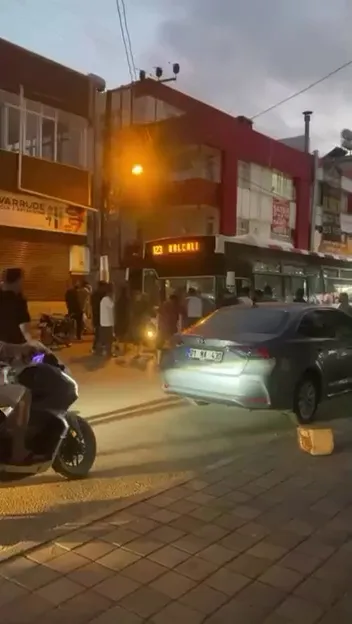 Adana'da 10 kişilik grup otobüs şoförünü feci şekilde darbetti