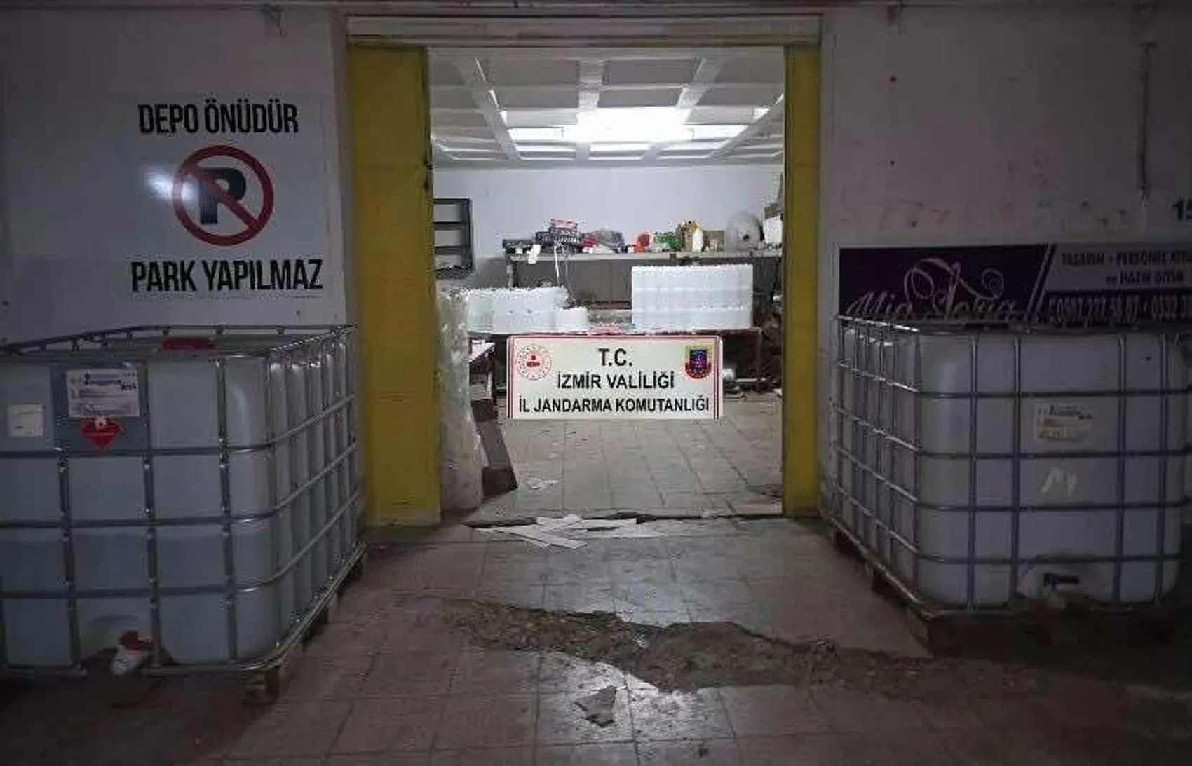 İzmir'de merdiven altı operasyonu