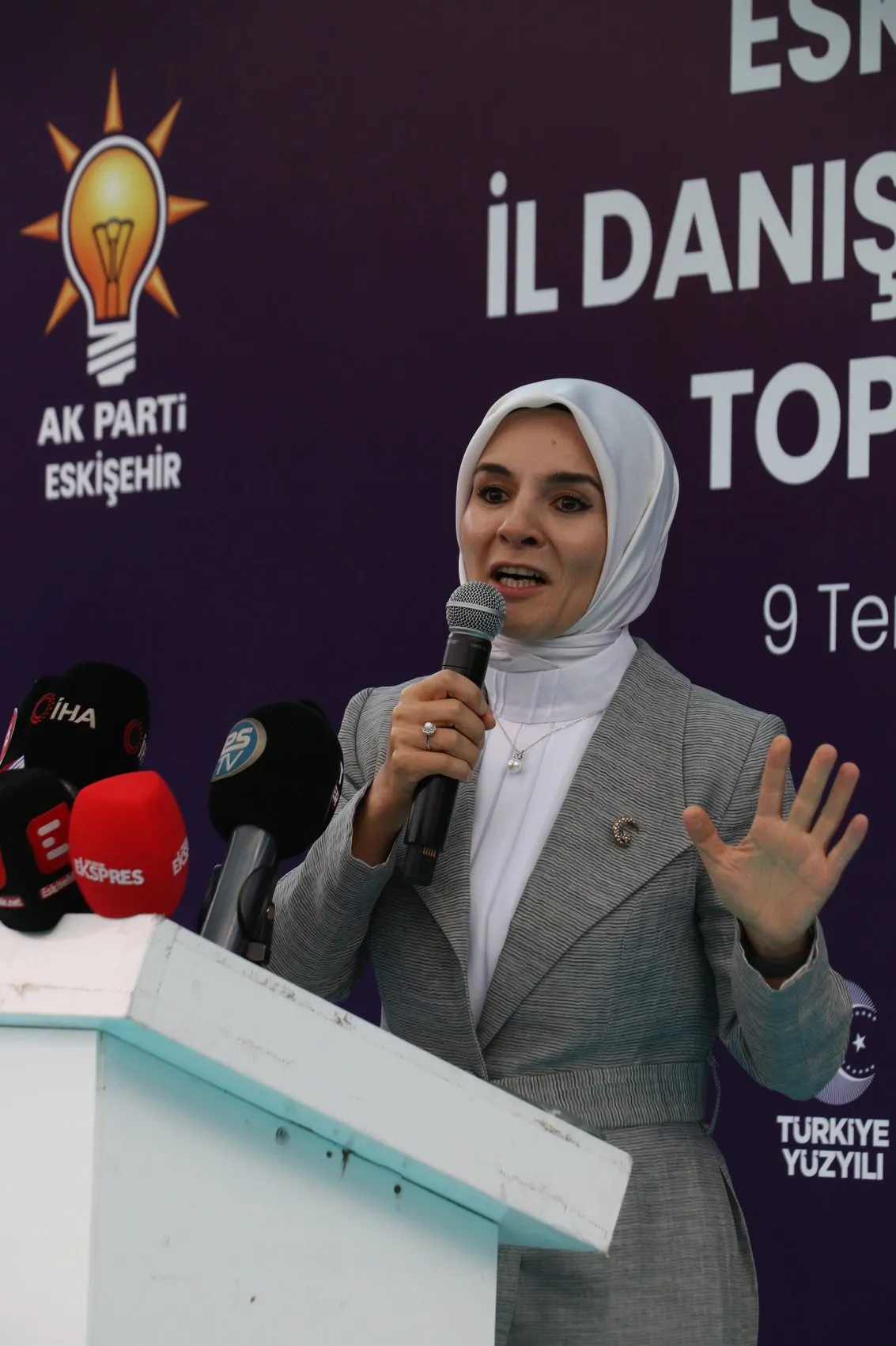 Bakan Göktaş Eskişehir'de AK Parti'nin vizyonunu anlattı