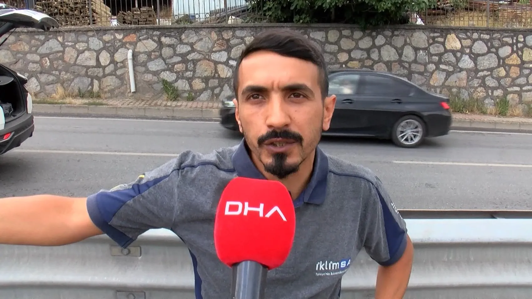 Maltepe'de yağmurlu yolda zincirleme kaza