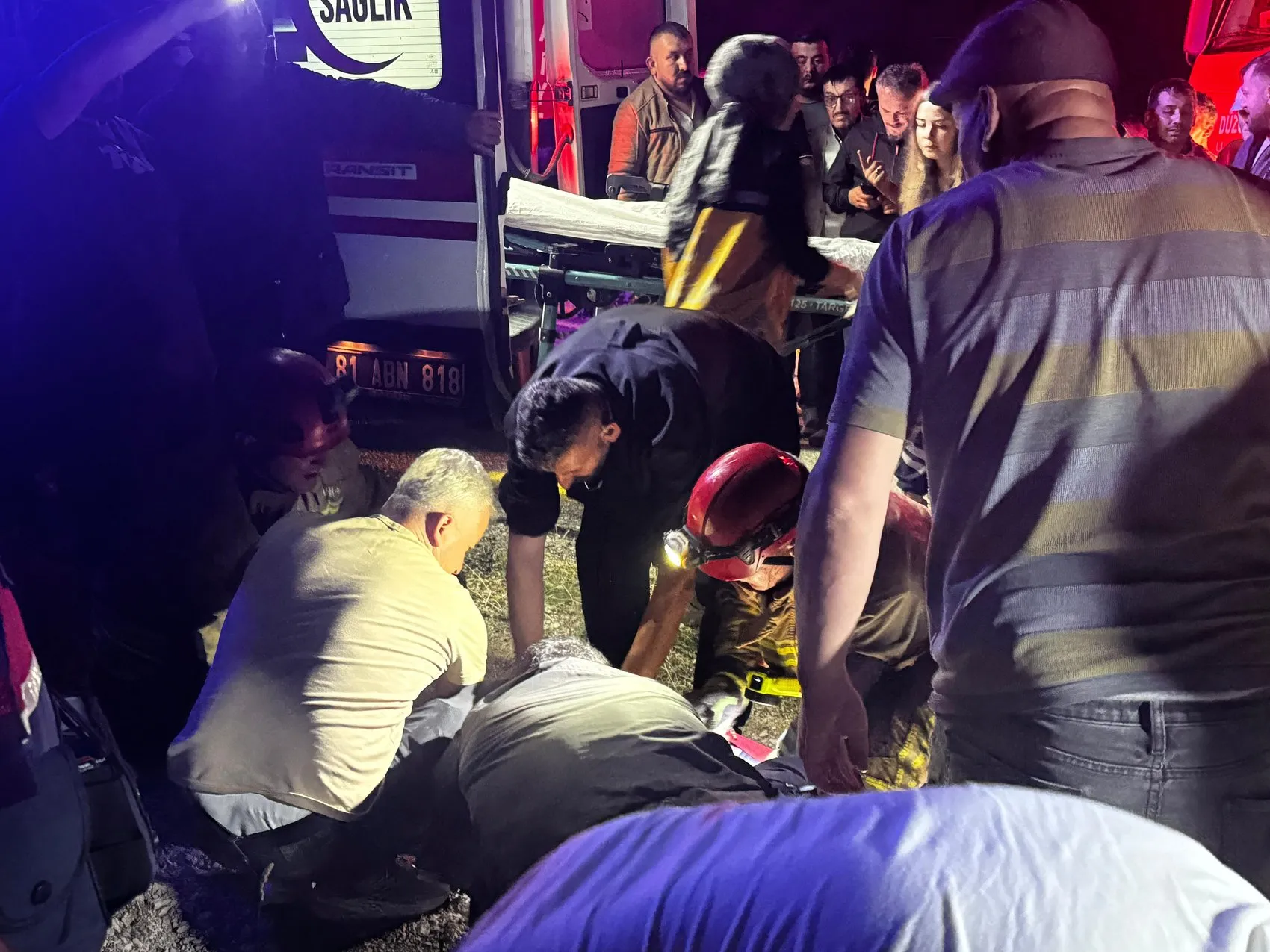 Düzce Yığılca'da gece vakti uçuruma yuvarlanan taksici ölümden döndü