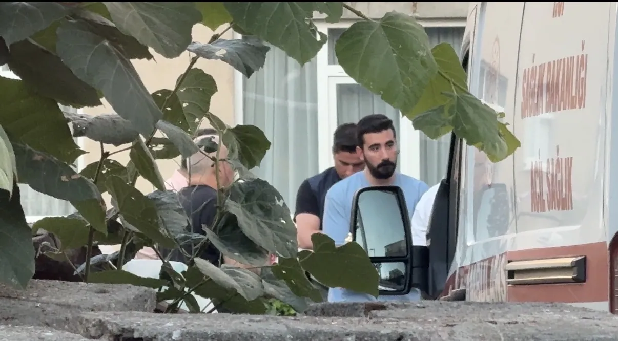 Şişli’de evinin penceresinden düşen kadın hayatını kaybetti