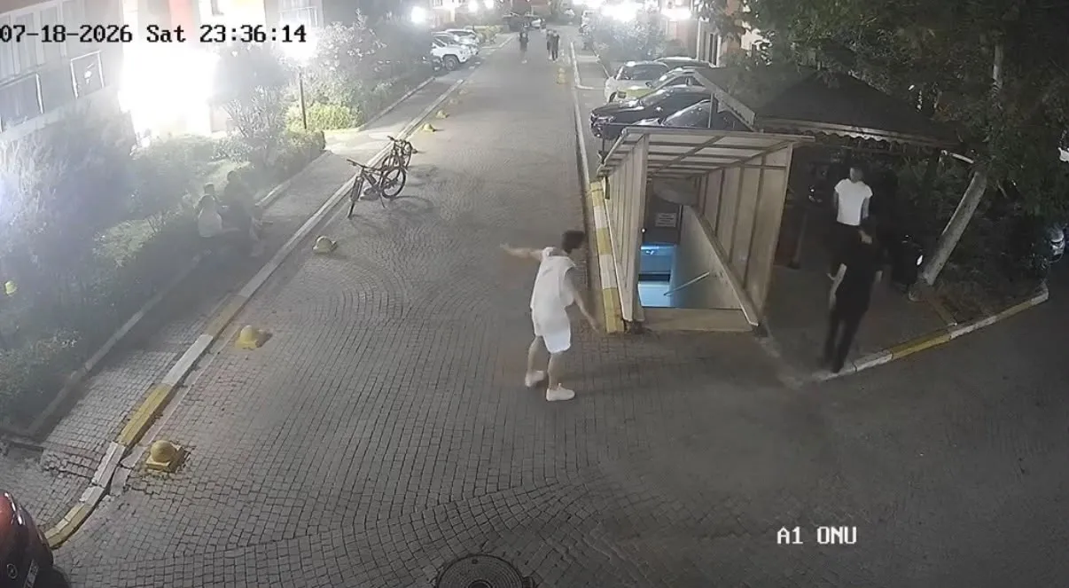 Esenyurt’ta bir çocuğa yan baktın dayağı