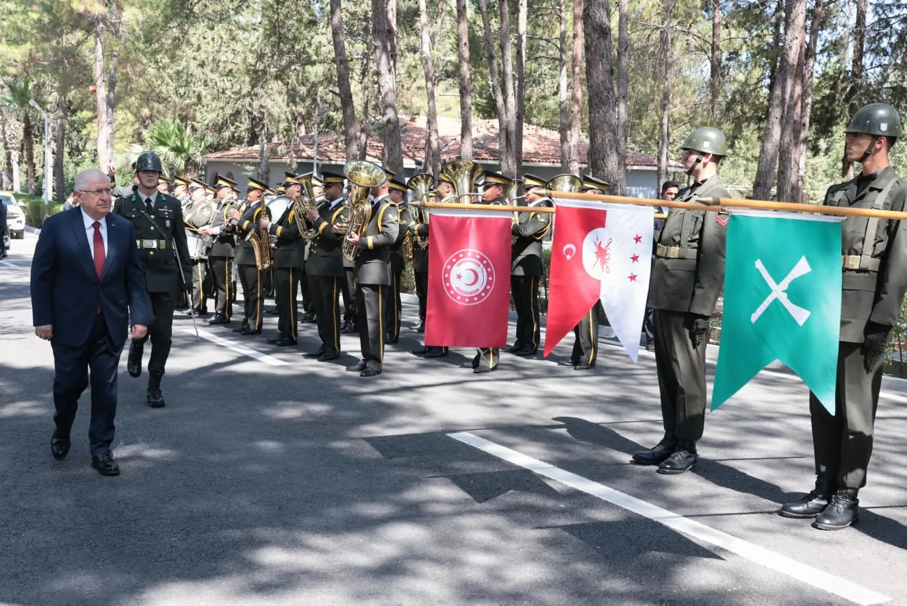 Bakan Güler Kıbrıs’ta askeri birlikleri denetledi